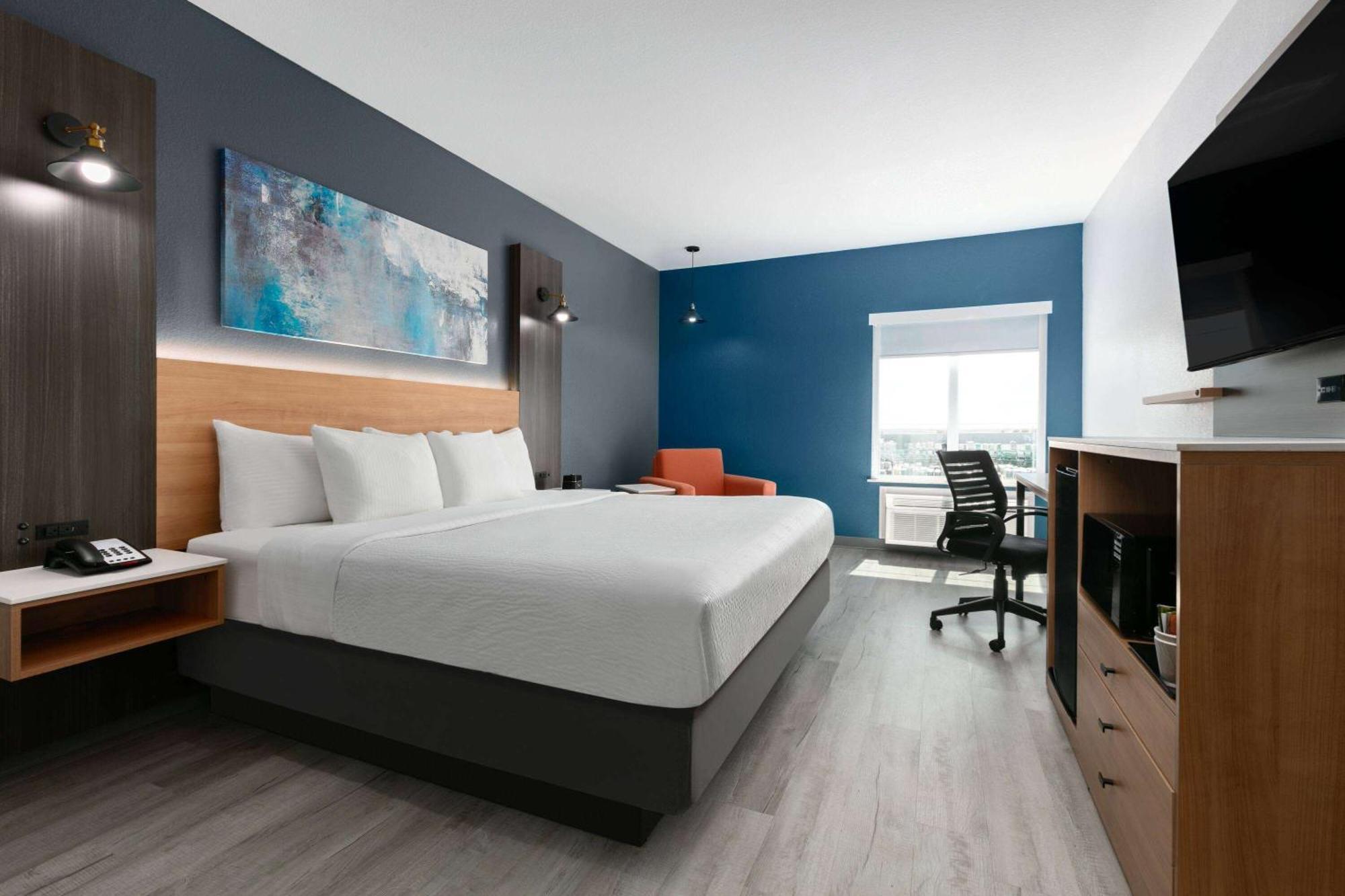 La Quinta Inn & Suites By Wyndham Ft Worth-Burleson Exteriér fotografie