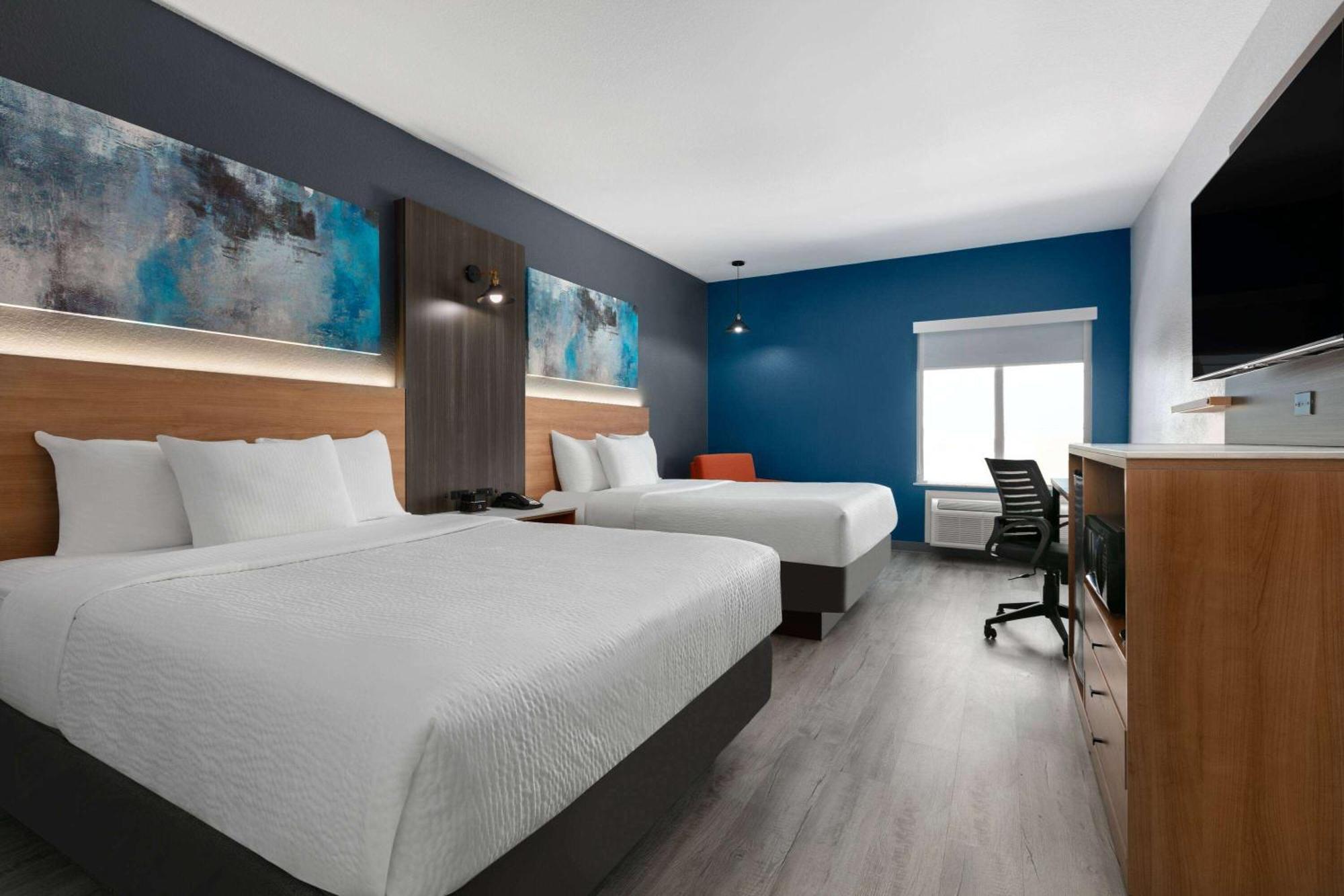 La Quinta Inn & Suites By Wyndham Ft Worth-Burleson Exteriér fotografie